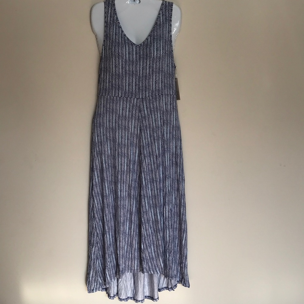Croft & Barrow women V neck Sleeveless high low long dress.